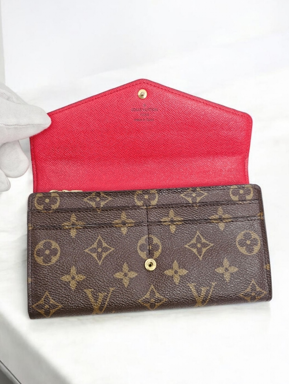 ✨️Authentic Louis Vuitton Sarah long wallet Brown monogram Red interior - Picture 5 of 12